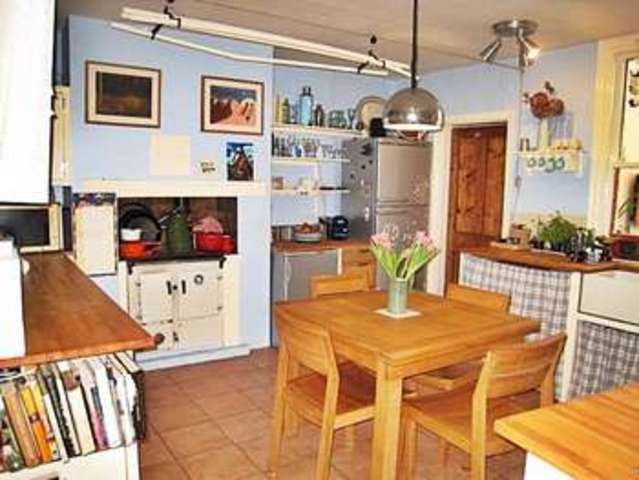  Image of 4 bedroom Terraced house to rent in Main Street Barwick in Elmet Leeds LS15 at Barwick In Elmet Leeds Leeds, LS15 4JG