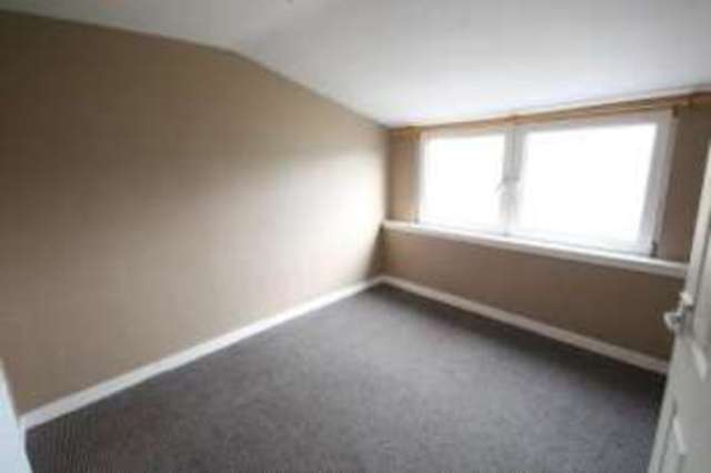  Image of 2 bedroom Flat for sale in Main Street Neilston Glasgow G78 at Neilston Glasgow Neilston, G78 3NL