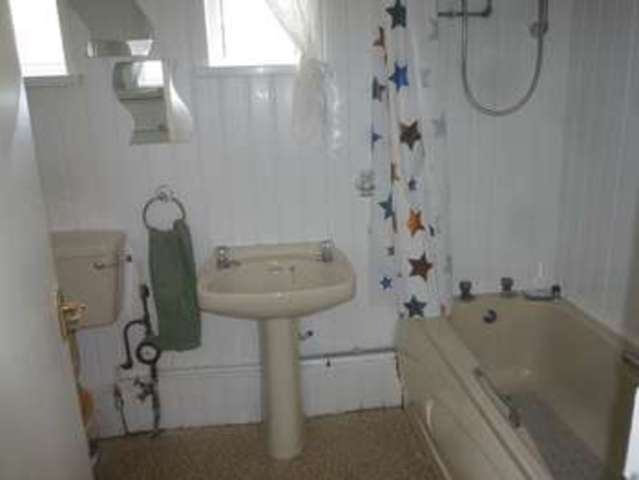  Image of 2 bedroom Detached house to rent in Manor Parade Goodwick SA64 at Manor Parade  Goodwick, SA64 0BE