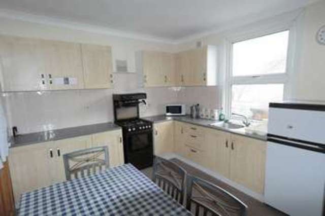  Image of 5 bedroom Semi-Detached house for sale in Manthorp Road London SE18 at Manthorpe Road  Plumstead, SE18 7SZ
