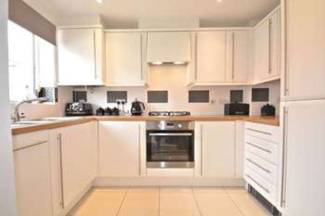  Image of 2 bedroom Semi-Detached house for sale in Maple Road Didcot OX11 at Maple Road  Didcot, OX11 6BA