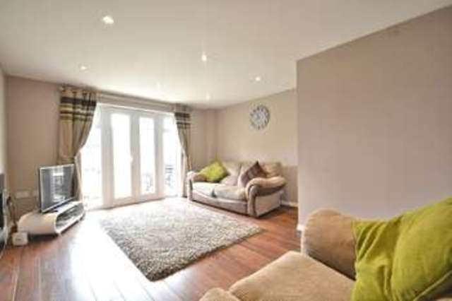 Image of 2 bedroom Semi-Detached house for sale in Maple Road Didcot OX11 at Maple Road  Didcot, OX11 6BA