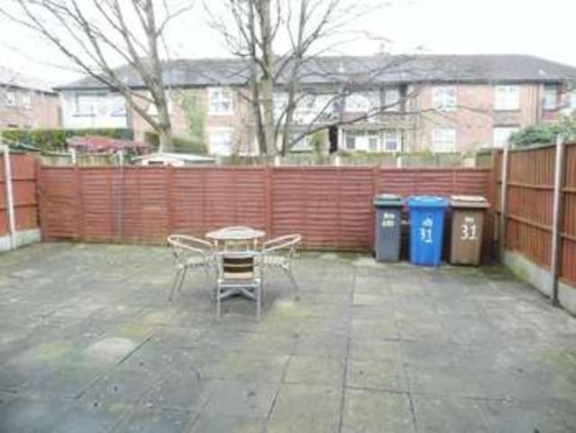  Image of 2 bedroom Flat to rent in Marina Road Trent Vale Stoke-on-Trent ST4 at Marina Road Oakhill Stoke On Trent, ST4 5PG