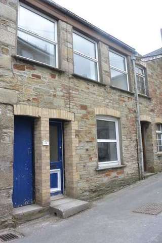  Image of 3 bedroom Terraced house to rent in Market Street Bodmin PL31 at Market Street  Bodmin, PL31 2JW
