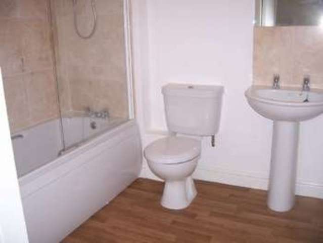  Image of 2 bedroom Flat to rent in Spring Gardens Gainsborough DN21 at Spring Gardens  Gainsborough, DN21 2AG