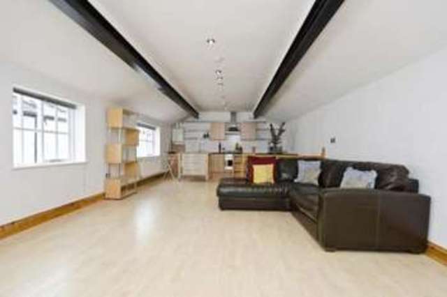  Image of 2 bedroom Terraced house to rent in Medway Road London E3 at Medway Road  London, E3 5DR
