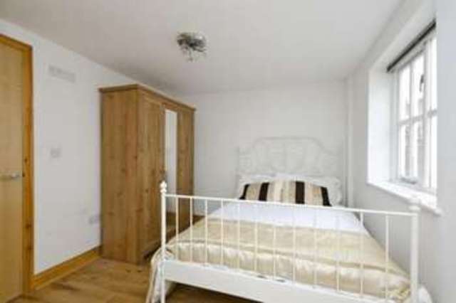  Image of 2 bedroom Terraced house to rent in Medway Road London E3 at Medway Road  London, E3 5DR