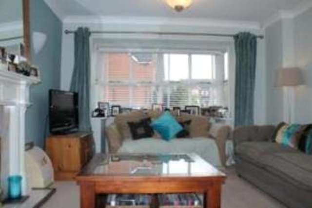  Image of 4 bedroom Detached house for sale in Milestone Road Stratford-upon-Avon CV37 at Stratford-upon-Avon Warwickshire Stratford upon Avon, CV37 7HH