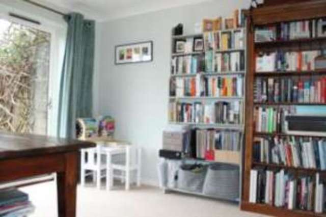  Image of 4 bedroom Detached house for sale in Milestone Road Stratford-upon-Avon CV37 at Stratford-upon-Avon Warwickshire Stratford upon Avon, CV37 7HH