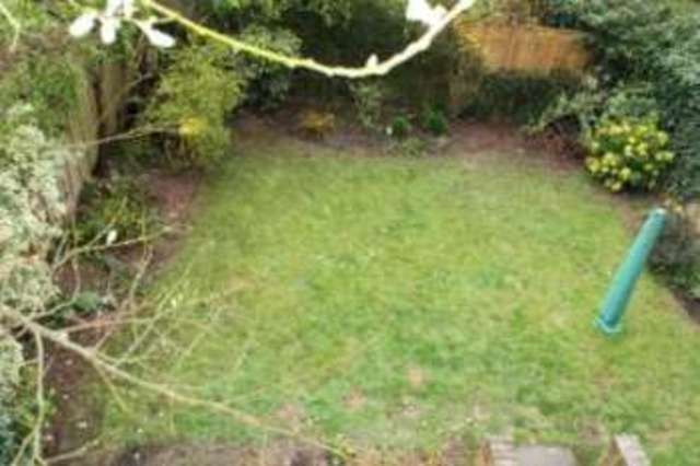  Image of 4 bedroom Detached house for sale in Milestone Road Stratford-upon-Avon CV37 at Stratford-upon-Avon Warwickshire Stratford upon Avon, CV37 7HH