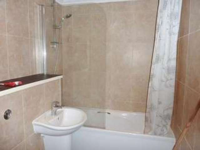  Image of 1 bedroom Flat to rent in Marine Road Eastbourne BN22 at Millgrove House 20 Marine Road Eastbourne, BN22 7FP