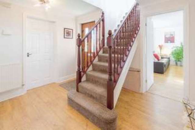  Image of 5 bedroom Property for sale in Millholm Rise Simpson Milton Keynes MK6 at Millholm Rise Simpson Milton Keynes, MK6 3BF