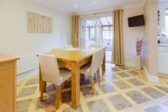  Image of 5 bedroom Property for sale in Millholm Rise Simpson Milton Keynes MK6 at Millholm Rise Simpson Milton Keynes, MK6 3BF