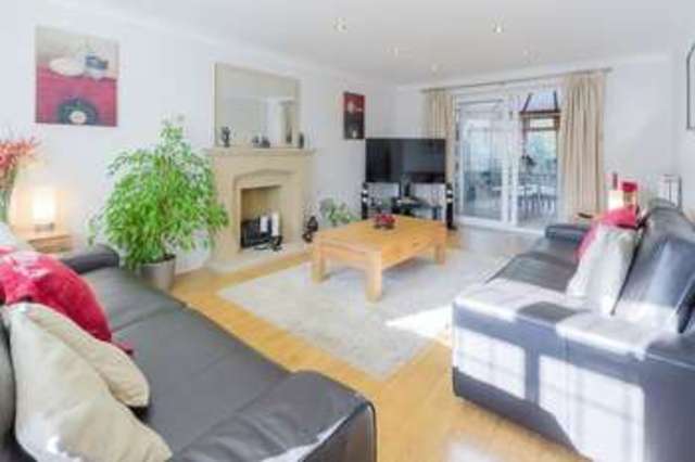  Image of 5 bedroom Property for sale in Millholm Rise Simpson Milton Keynes MK6 at Millholm Rise Simpson Milton Keynes, MK6 3BF
