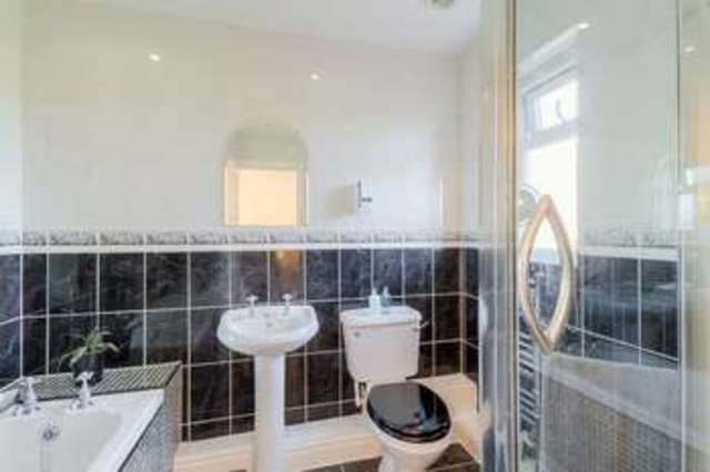  Image of 5 bedroom Property for sale in Millholm Rise Simpson Milton Keynes MK6 at Millholm Rise Simpson Milton Keynes, MK6 3BF