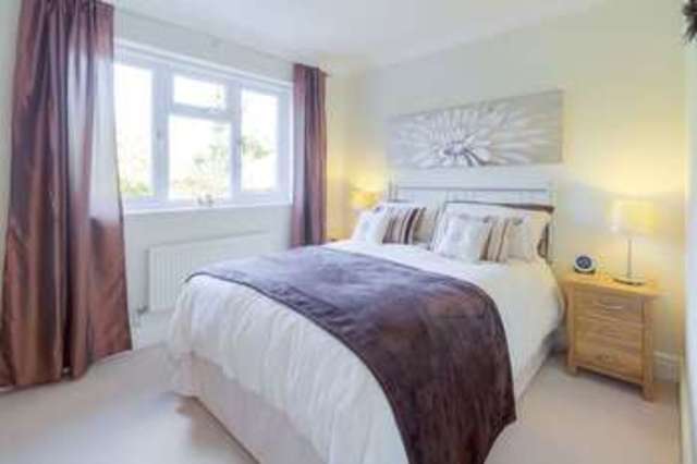  Image of 5 bedroom Property for sale in Millholm Rise Simpson Milton Keynes MK6 at Millholm Rise Simpson Milton Keynes, MK6 3BF