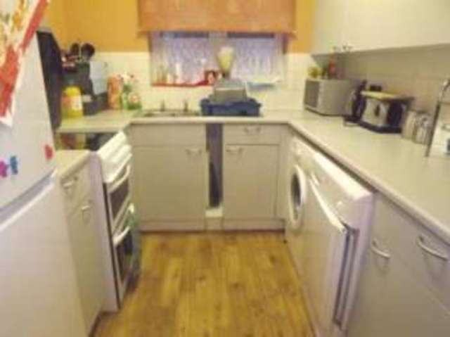  Image of 2 bedroom Flat for sale in Milton Way Houghton Regis Dunstable LU5 at Houghton Regis Dunstable Houghton Regis, LU5 5UF