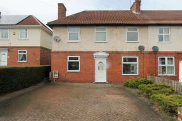  Image of 3 bedroom Semi-Detached house to rent in Mitchelson Avenue Dodworth Barnsley S75 at Dodworth Barnsley Dodworth, S75 3JN
