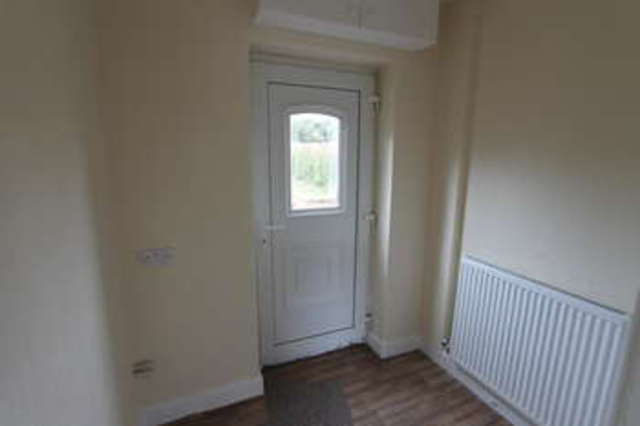  Image of 3 bedroom Semi-Detached house to rent in Mitchelson Avenue Dodworth Barnsley S75 at Dodworth Barnsley Dodworth, S75 3JN