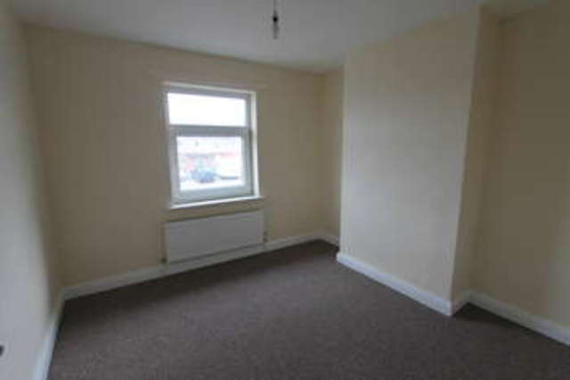  Image of 3 bedroom Semi-Detached house to rent in Mitchelson Avenue Dodworth Barnsley S75 at Dodworth Barnsley Dodworth, S75 3JN