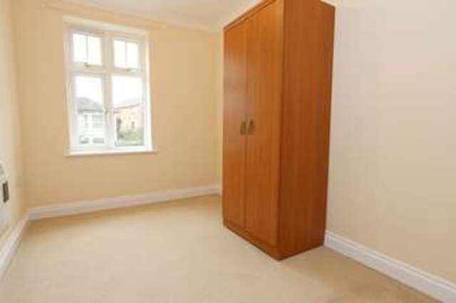  Image of 2 bedroom Flat to rent in Regents Park Road Southampton SO15 at Regents Park Road  Southampton, SO15 8NA