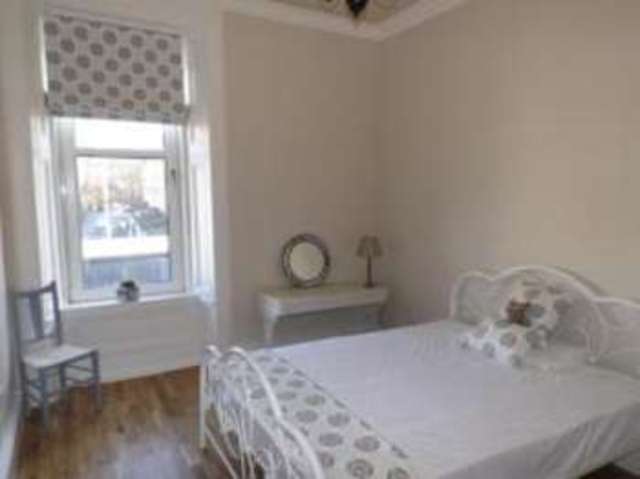  Image of 3 bedroom Flat for sale in Montague Street Glasgow G4 at Woodlands Glasgow Maryhill, G4 9HX
