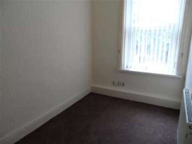  Image of 2 bedroom Terraced house to rent in Mount Street Sowerby Bridge HX6 at Sowerby Bridge, HX6 2QX