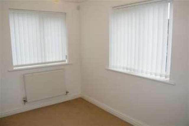  Image of 2 bedroom Flat to rent in Mulberry Court Horwich Bolton BL6 at Bolton, BL6 6DX