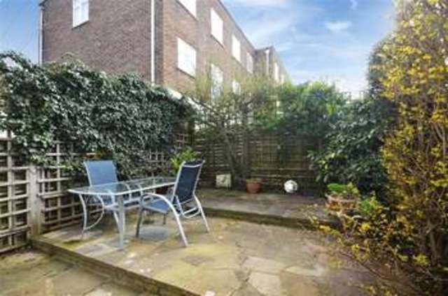  Image of 4 bedroom Town House for sale in Mulgrave Road Sutton SM2 at Sutton Surrey Sutton, SM2 6LR