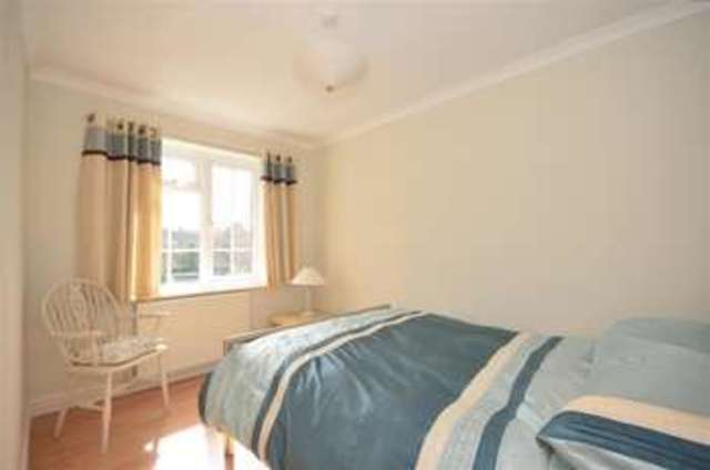  Image of 4 bedroom Town House for sale in Mulgrave Road Sutton SM2 at Sutton Surrey Sutton, SM2 6LR