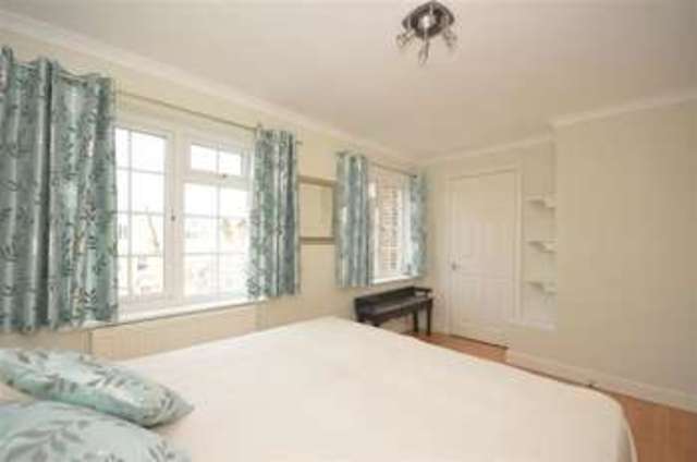  Image of 4 bedroom Town House for sale in Mulgrave Road Sutton SM2 at Sutton Surrey Sutton, SM2 6LR