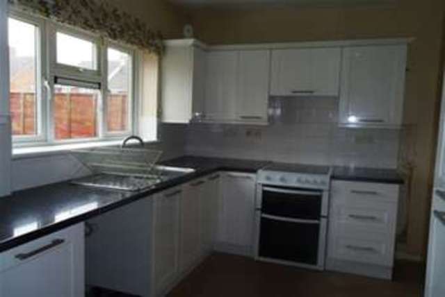  Image of 3 bedroom Detached house to rent in Neath Road Bloxwich Walsall WS3 at Walsall, WS3 2QZ