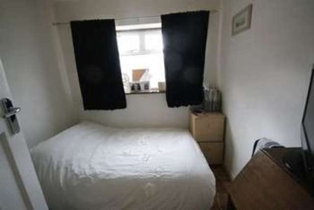  Image of 3 bedroom Semi-Detached house for sale in Neville Avenue Fareham PO16 at Neville Avenue Portchester Fareham, PO16 9NR