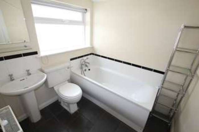  Image of 2 bedroom Terraced house to rent in Neville Street Stoke-on-Trent ST4 at Neville Street Oakhill Stoke-On-Trent, ST4 5BP