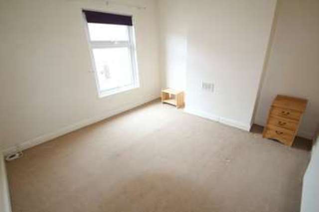  Image of 2 bedroom Terraced house to rent in Neville Street Stoke-on-Trent ST4 at Neville Street Oakhill Stoke-On-Trent, ST4 5BP