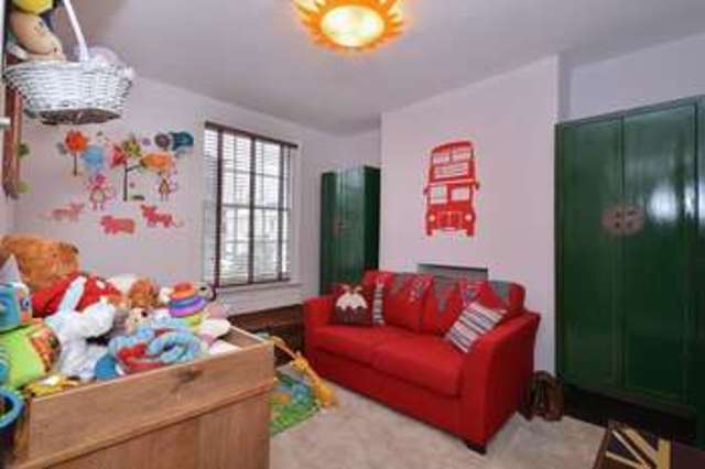  Image of 3 bedroom Terraced house to rent in Valentine Road London E9 at Valentine Road  London, E9 7AD