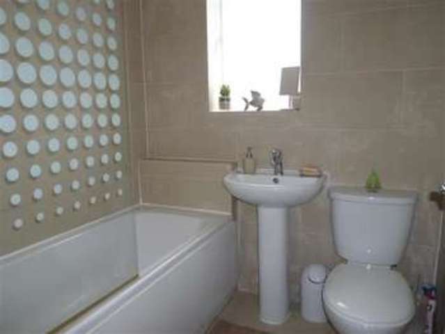  Image of 3 bedroom Town House for sale in New Street Golcar Huddersfield HD7 at Golcar, HD7 4DZ