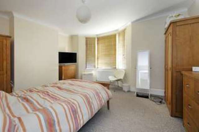  Image of 2 bedroom Terraced house for sale in Newland Road Broadwater Worthing BN11 at Newland Road  Worthing, BN11 1JR