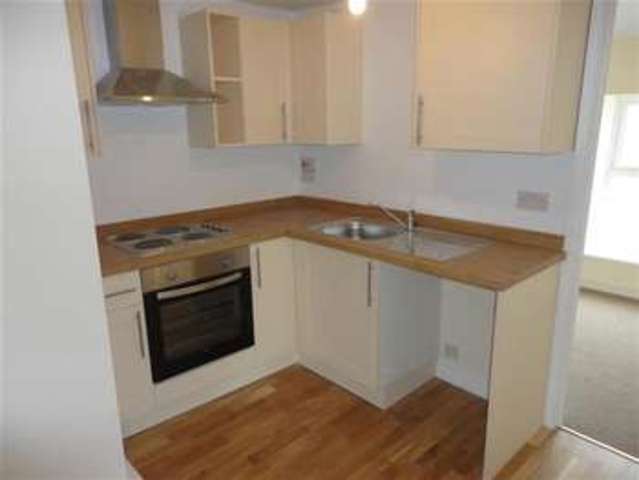  Image of 2 bedroom Apartment to rent in Newport Road Caldicot NP26 at Caldicot, NP26 4HX