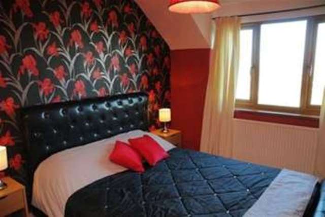  Image of 4 bedroom Semi-Detached house to rent in Powderham Road Newton Abbot TQ12 at Newton Abbot, TQ12 1EZ
