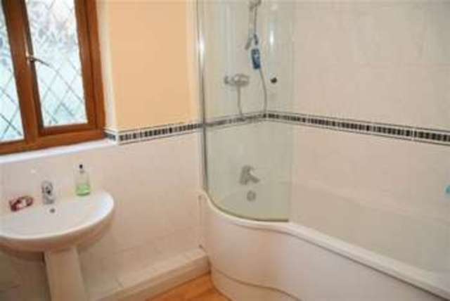  Image of 4 bedroom Semi-Detached house to rent in Powderham Road Newton Abbot TQ12 at Newton Abbot, TQ12 1EZ