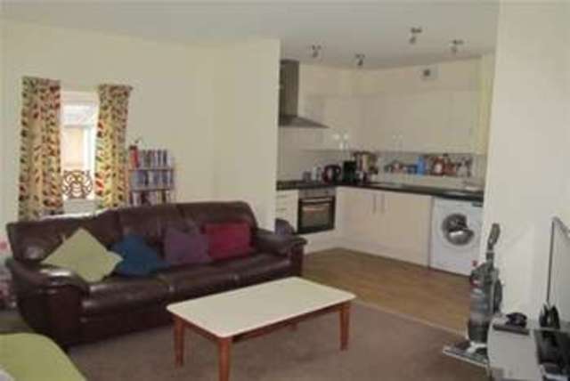  Image of 1 bedroom Flat to rent in The Avenue Newton Abbot TQ12 at Newton Abbot, TQ12 2BZ