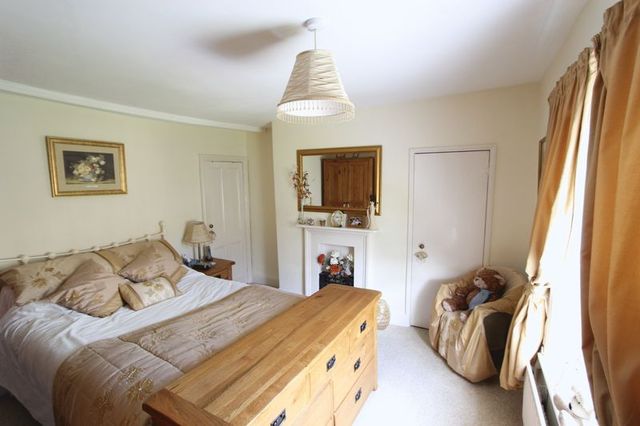  Image of 3 bedroom Terraced house for sale in North End South Ferriby Barton-upon-Humber DN18 at North End  South Ferriby, DN18 6HD