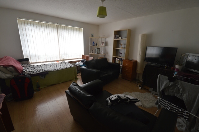 Image of 2 bedroom Flat to rent in North Fort Street Edinburgh EH6 at Leith Edinburgh Edinburgh, EH6 4HW