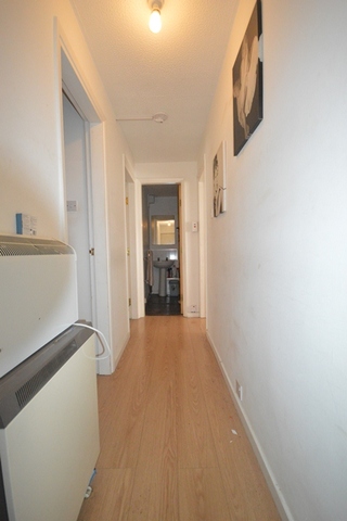  Image of 2 bedroom Flat to rent in North Fort Street Edinburgh EH6 at Leith Edinburgh Edinburgh, EH6 4HW