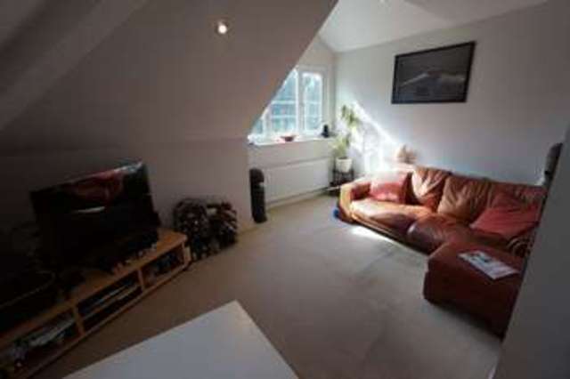  Image of 1 bedroom Flat for sale in Nutfield Road Redhill RH1 at Nutfield Road  Redhill, RH1 4ED