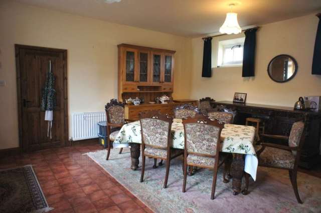  Image of 2 bedroom Semi-Detached house to rent in Barton Hartshorn Buckingham MK18 at 6 Manor Farm 6 Manor Farm Barton Hartshorn, MK18 4JX