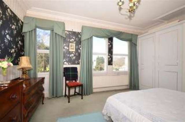  Image of 3 bedroom Terraced house for sale in Old Road West Northfleet Gravesend DA11 at Gravesend Kent Gravesend, DA11 0LR