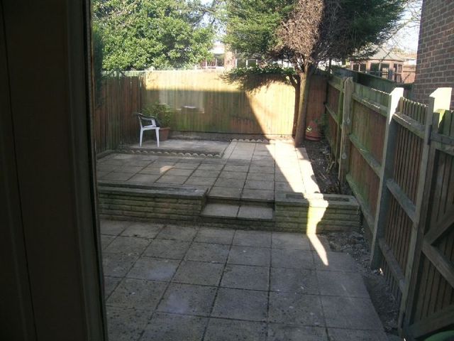  Image of 3 bedroom Detached house to rent in Old Town Close Beaconsfield HP9 at Old Town Close  Beaconsfield, HP9 1LF