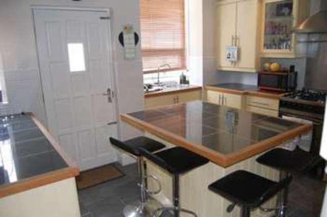  Image of 2 bedroom Terraced house to rent in Ormrod Street Bradshaw Bolton BL2 at Ormrod Street Bradshaw Bolton, BL2 3DA